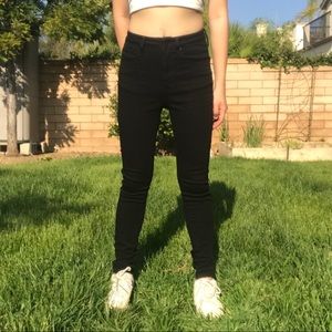 Black Skinny Jeans
